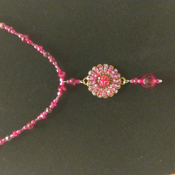 Handmade beaded necklace - Picture 3 of 4